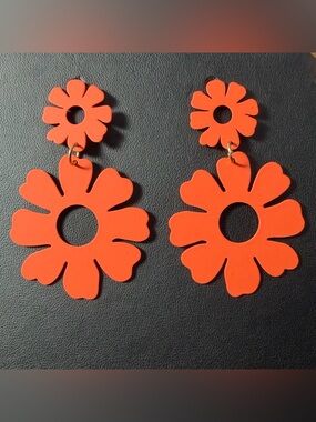 🌼 Vintage Style 60s/70s Retro Mod Orange Daisy Flower Power Earrings 🌼🧡